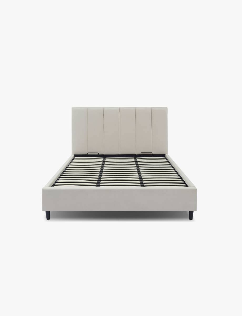 Elodie-Bed-Lancome-01N-Cream-52