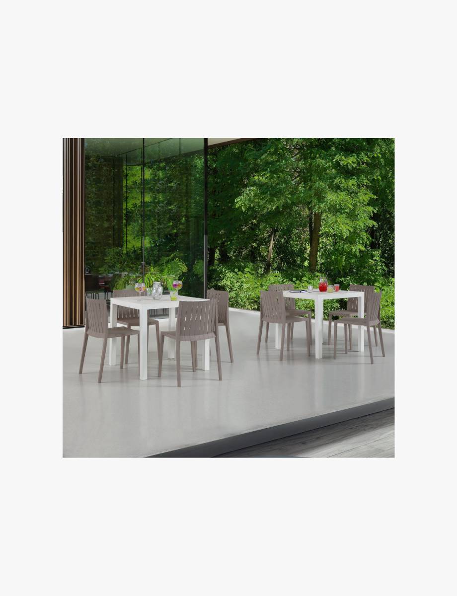 Woody Table – 2 Woody Table