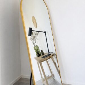 Madrid standing gold 4 reflection lifestyle hires