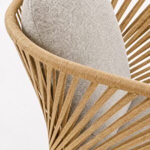 Novella settee beige 4 detail hires